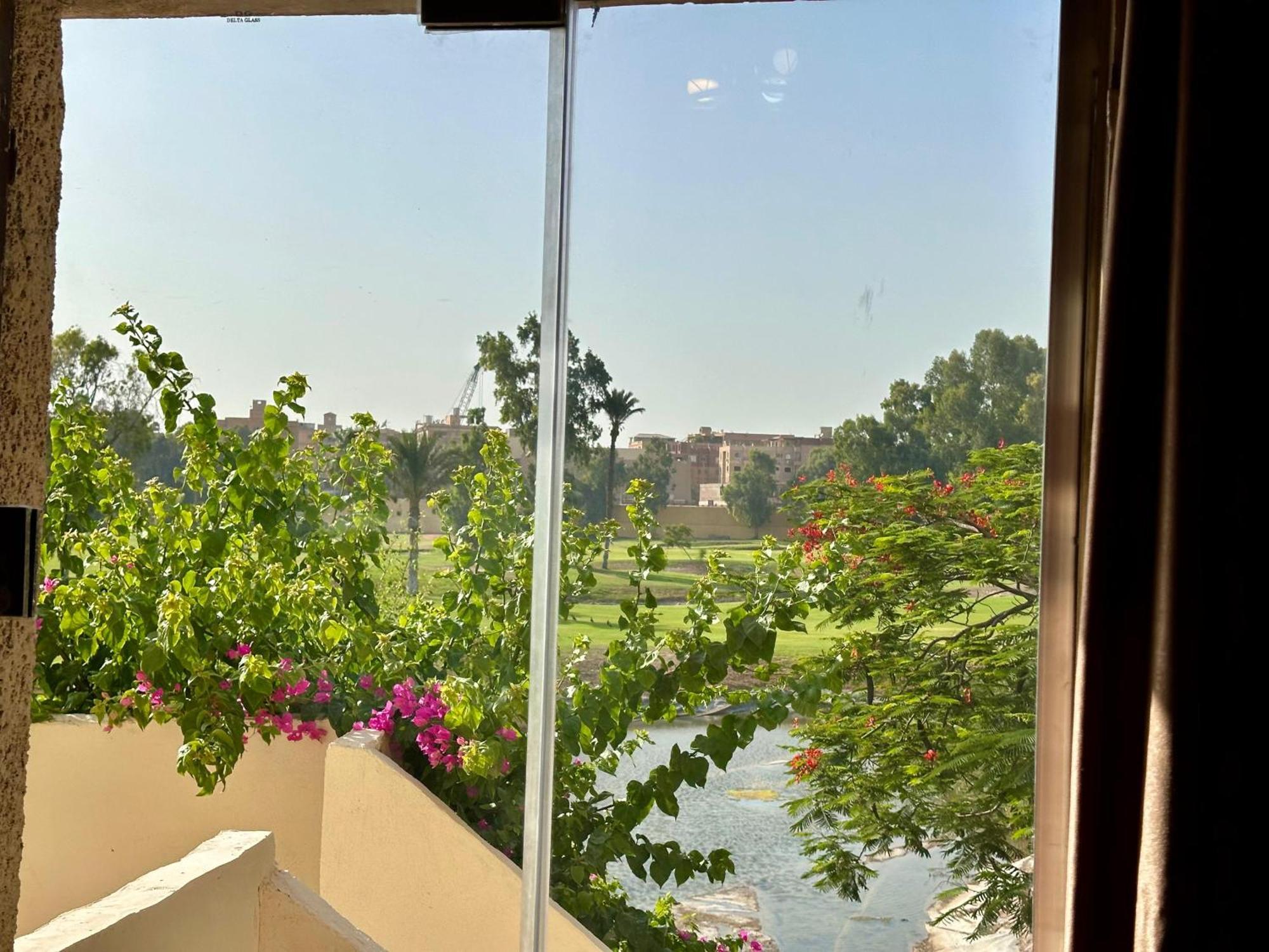 Отель Golf Pyramids View Kafrat al Jabal Экстерьер фото