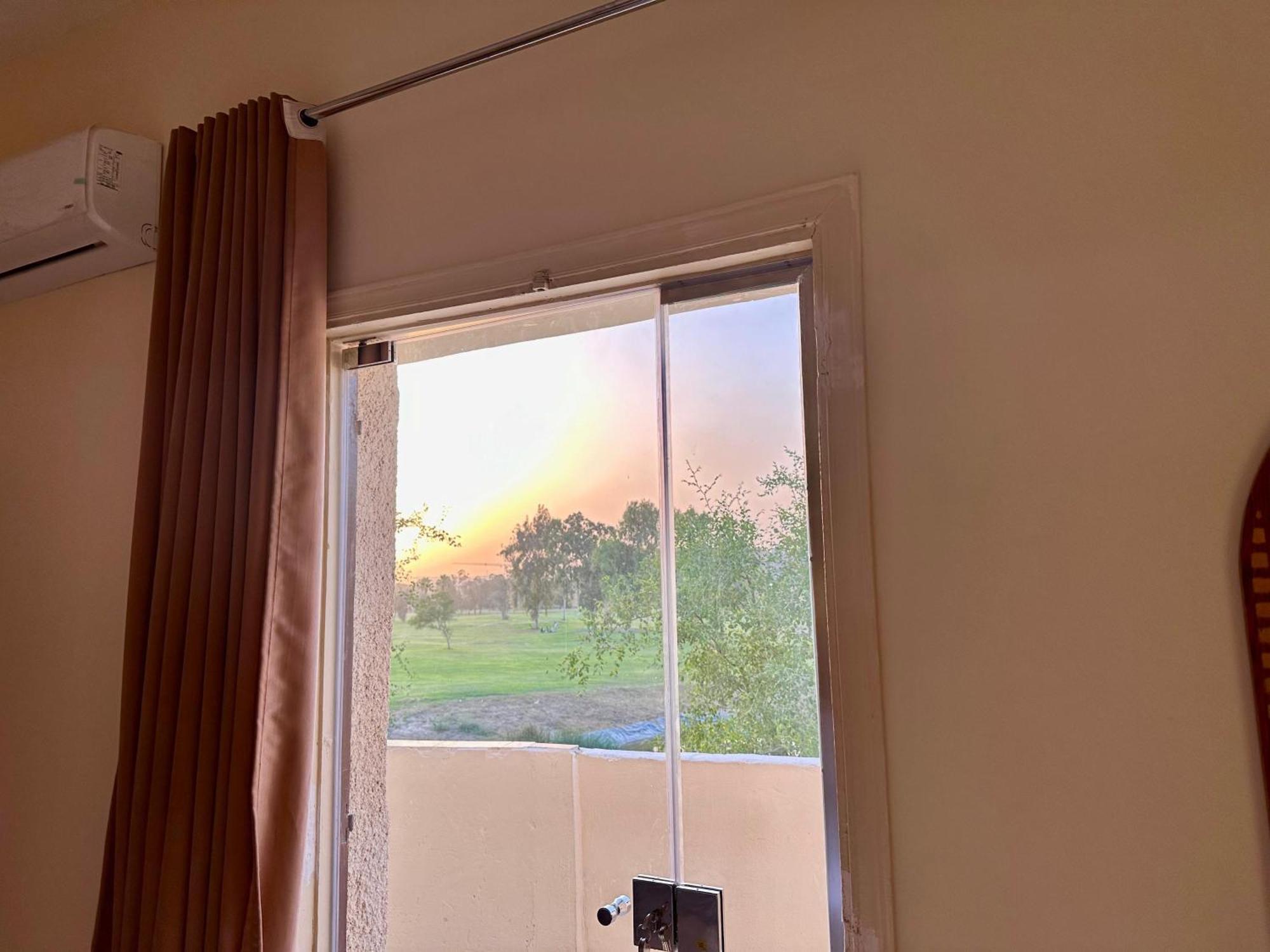 Отель Golf Pyramids View Kafrat al Jabal Экстерьер фото