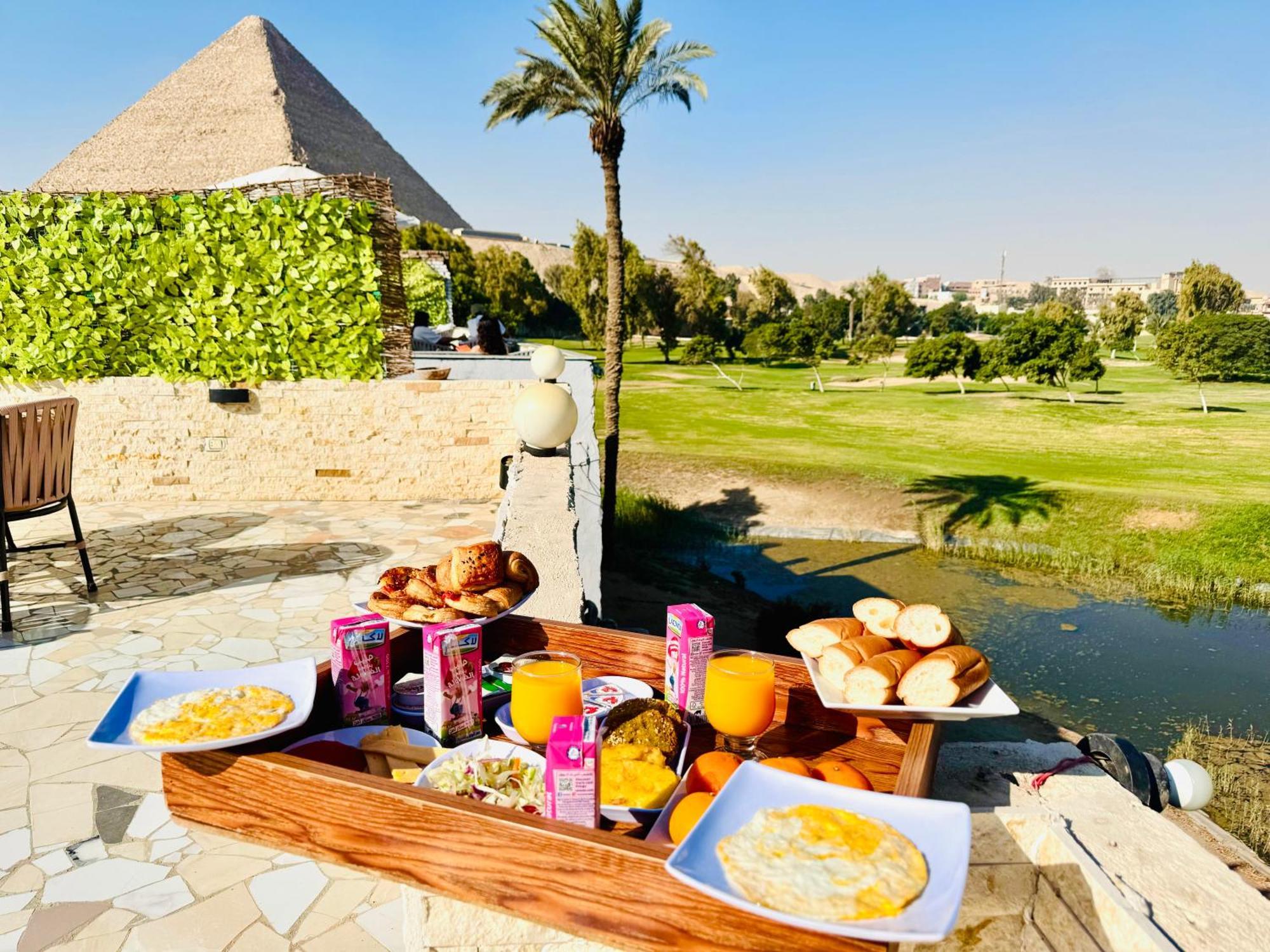 Отель Golf Pyramids View Kafrat al Jabal Экстерьер фото