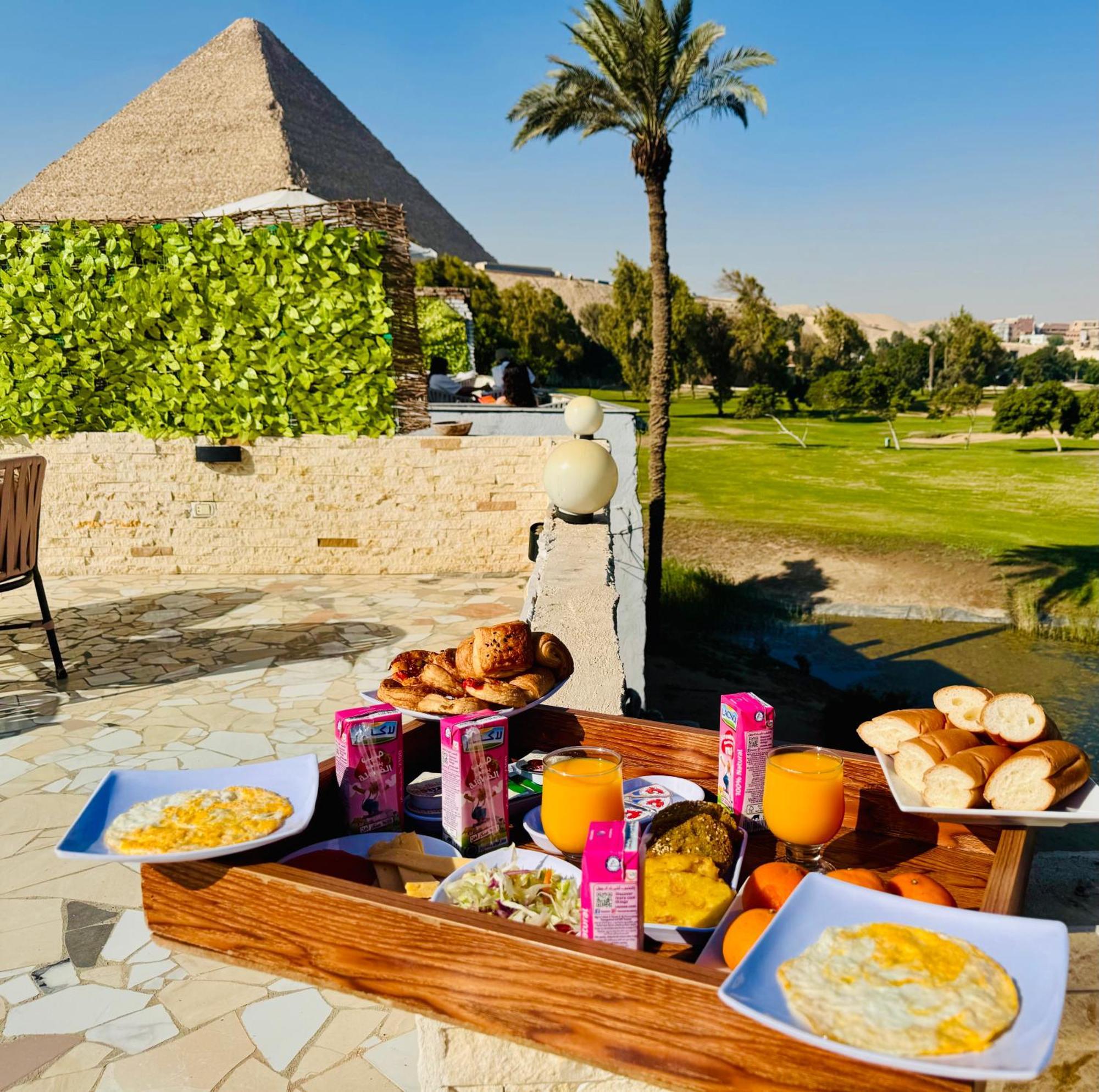 Отель Golf Pyramids View Kafrat al Jabal Экстерьер фото
